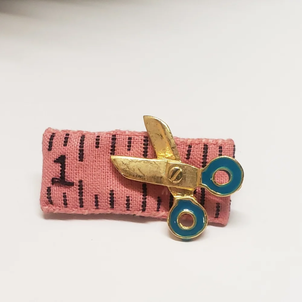 Vintage Denton England Ceramic Flower Brooch & Handmade Tape Measure Scissor Pin